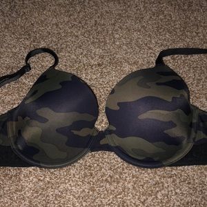 Victoria’s Secret pink bra